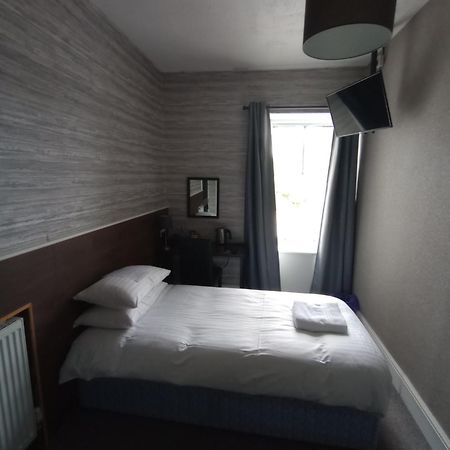 Goblin Ha' Hotel Gifford ภายนอก รูปภาพ